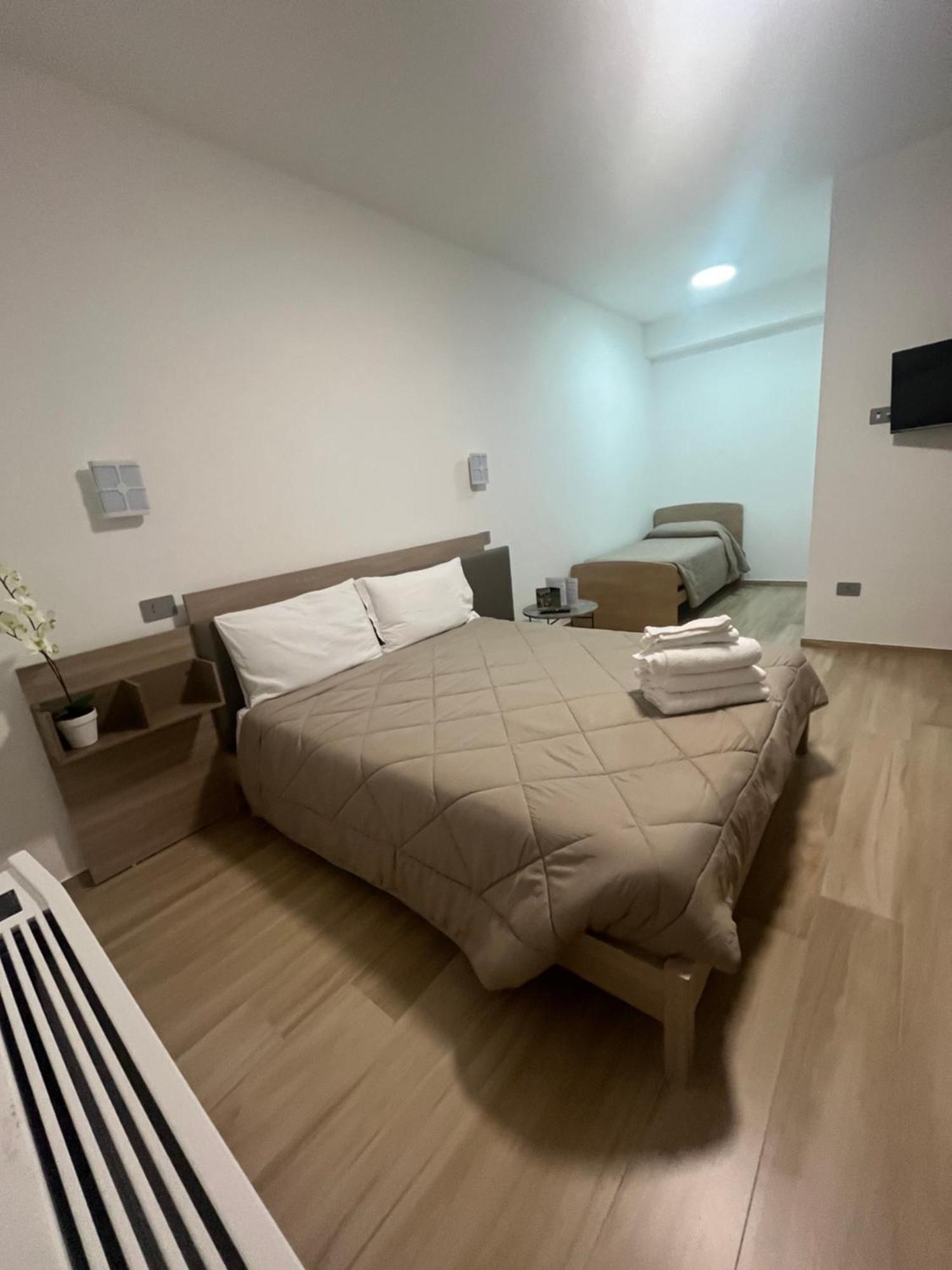 B&B La Terrazza Polifrone Cotronei ภายนอก รูปภาพ