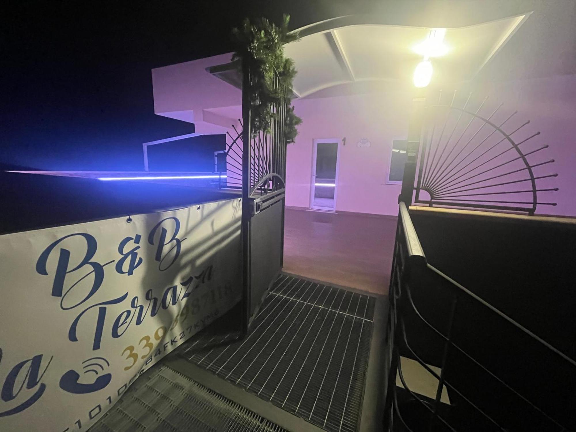 B&B La Terrazza Polifrone Cotronei ภายนอก รูปภาพ