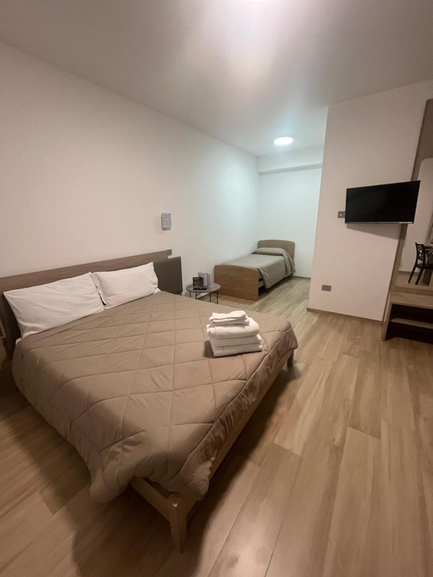 B&B La Terrazza Polifrone Cotronei ภายนอก รูปภาพ