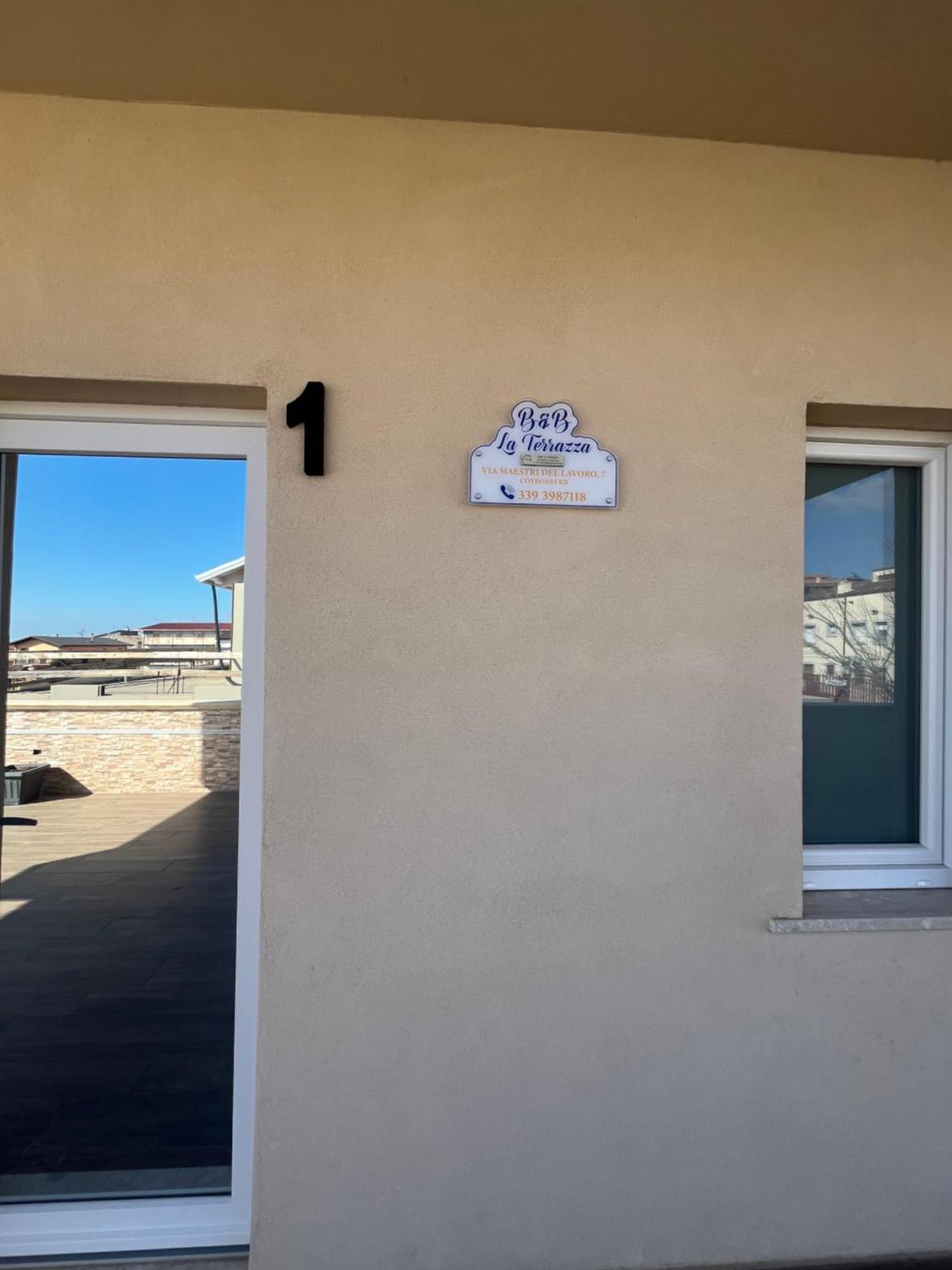 B&B La Terrazza Polifrone Cotronei ภายนอก รูปภาพ